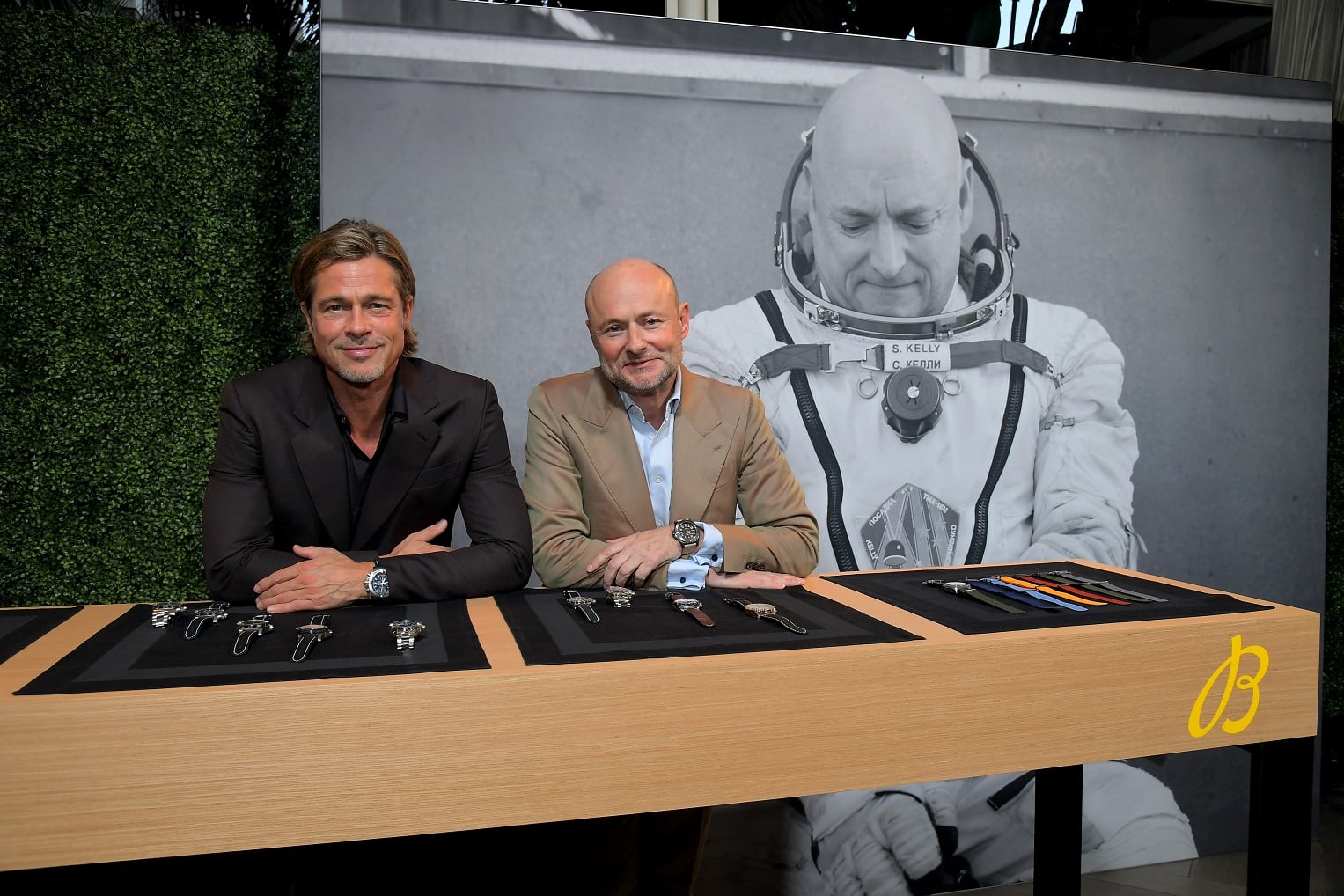 BRAD PITT MIEMBRO DEL CINEMA SQUAD SORPRENDE A LOS INVITADOS EN EL BREITLING SUMMIT