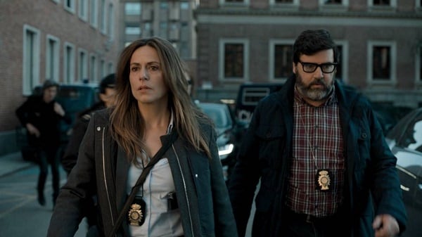 Soto junto a Itziar Ituño